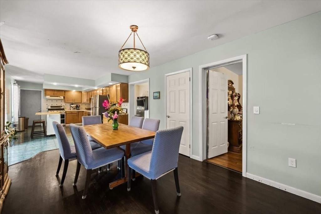 159 Greensboro Rd Dedham — Photo 7 of 37