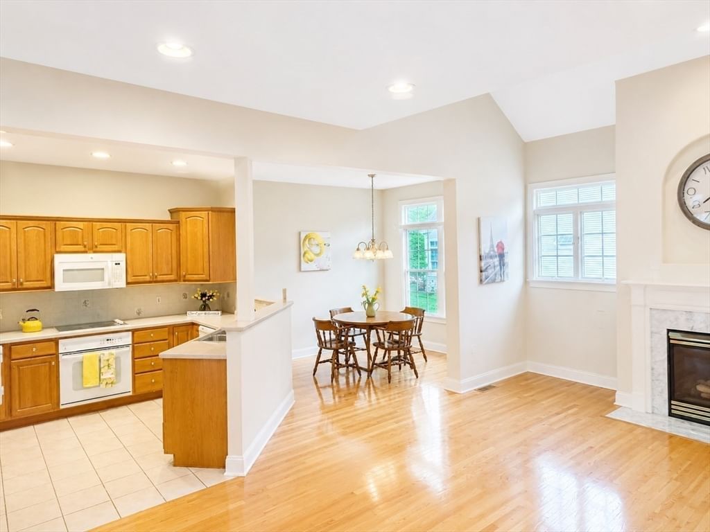 1 A Aspen Dr #1 Wilbraham — Photo 5 of 28