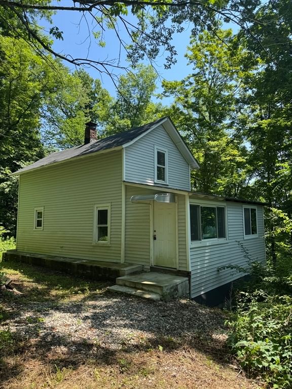 19 Goss Hill Rd Huntington — Photo 2 of 30