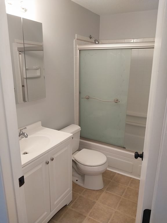 124 Ash Street Fall River — Photo 19 of 23