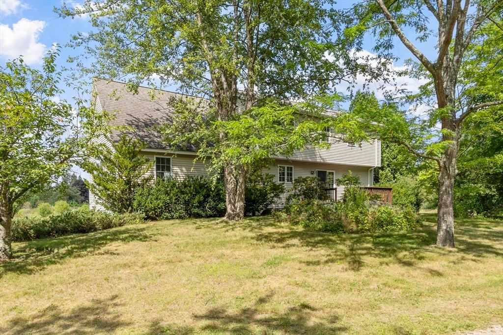 140 Chace Hill Rd Lancaster — Photo 25 of 37