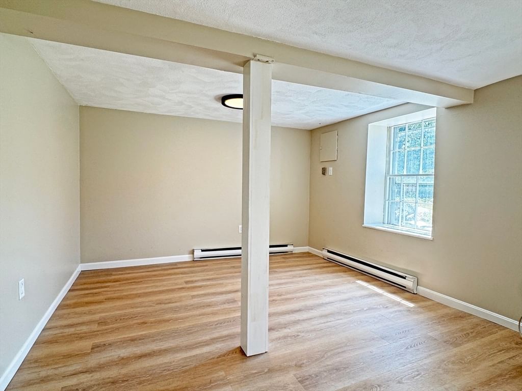 191-195 Weston St #191 Waltham — Photo 10 of 13
