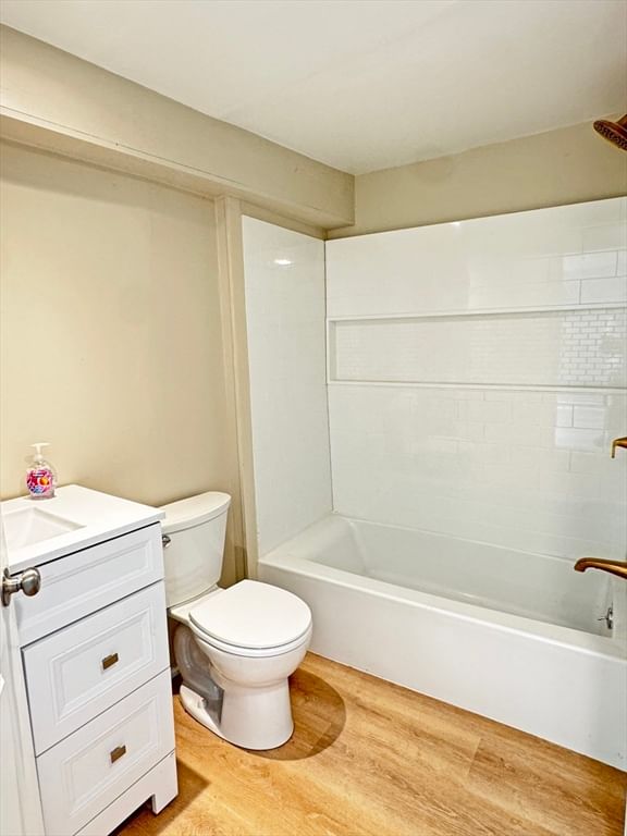 191-195 Weston St #191 Waltham — Photo 12 of 13