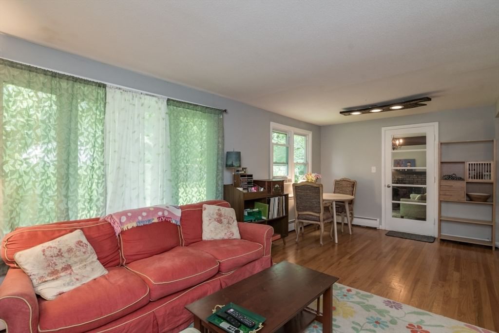 3 Montgomery Ave Holyoke — Photo 8 of 22