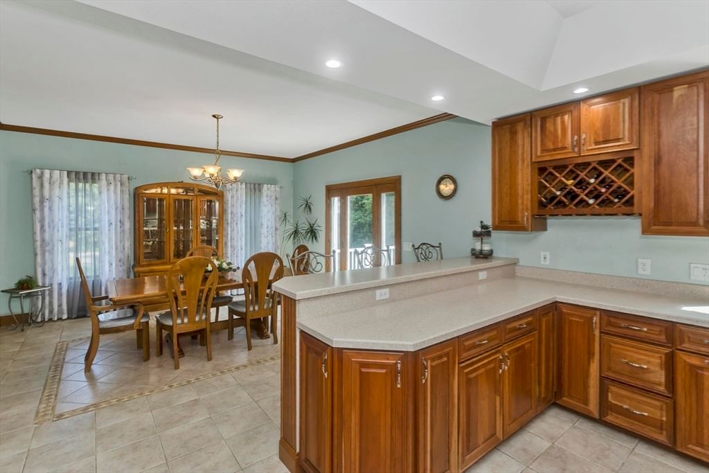 27 Landing Dr Chicopee — Photo 35 of 42