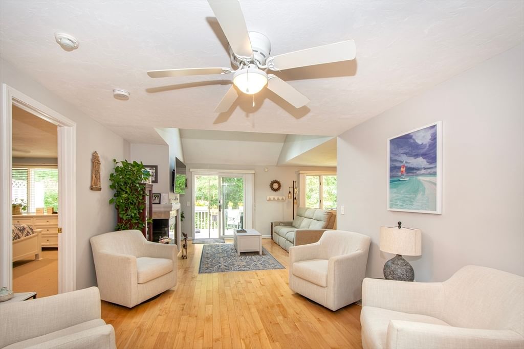 51 Portside Dr #51 Mashpee — Photo 17 of 42