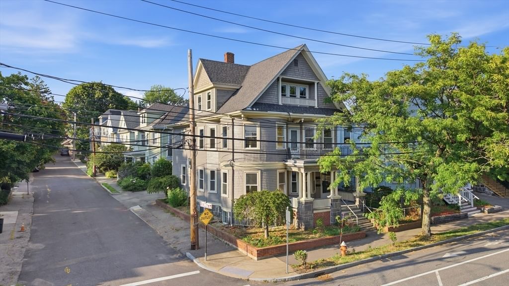 168 Brook Milton — Photo 3 of 36
