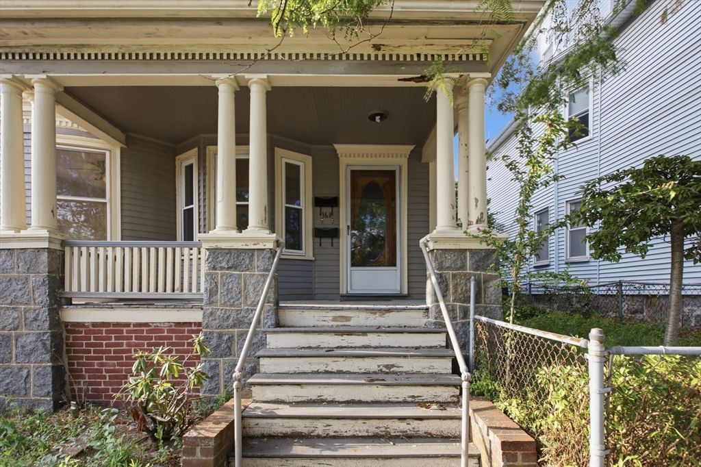 168 Brook Milton — Photo 4 of 36