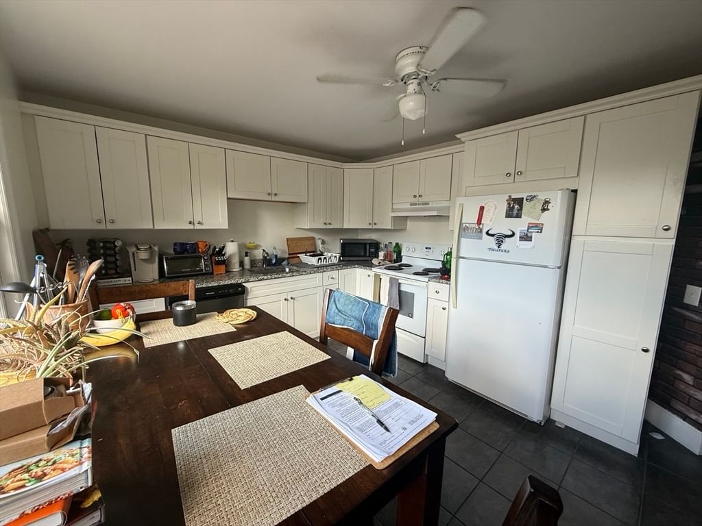 50 Vinal Ave #2 Somerville — Photo 2 of 14