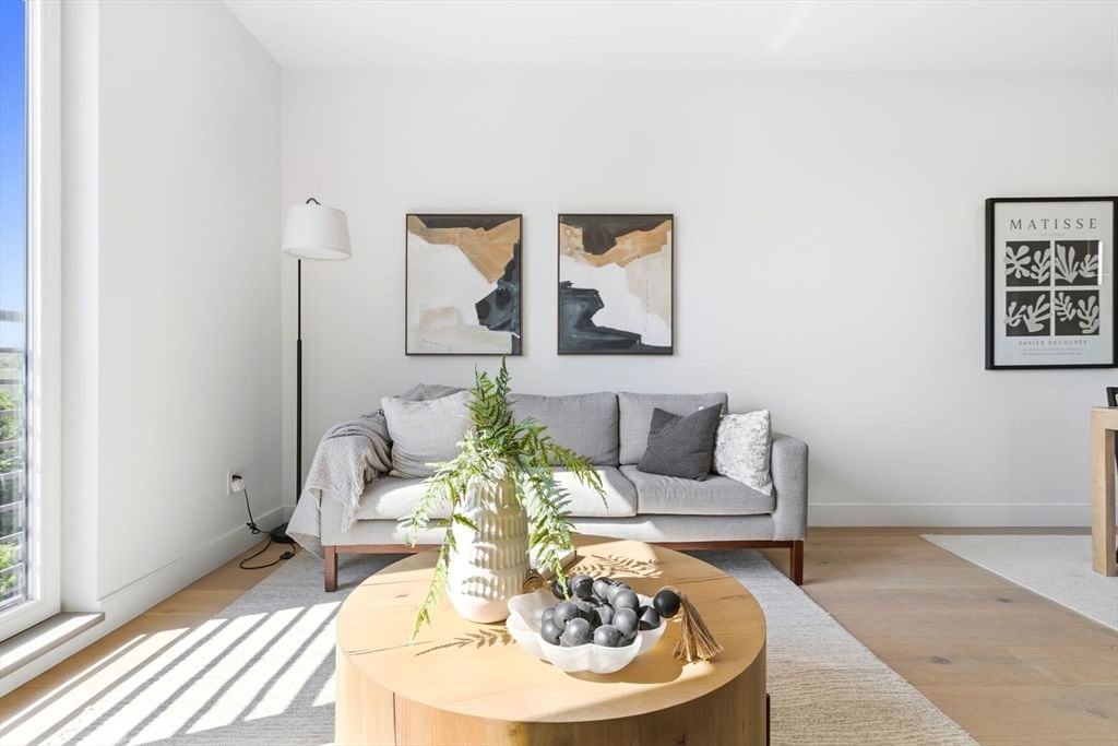 66 Mcgrath #403 Quincy — Photo 8 of 26