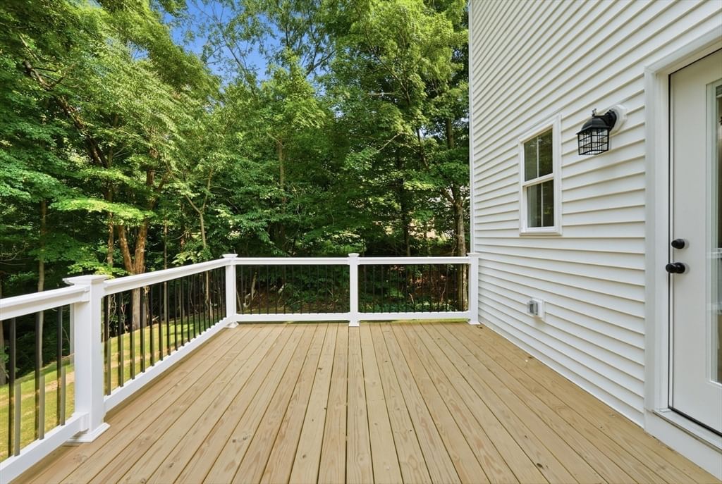 71 Pine St #B Warren — Photo 18 of 34