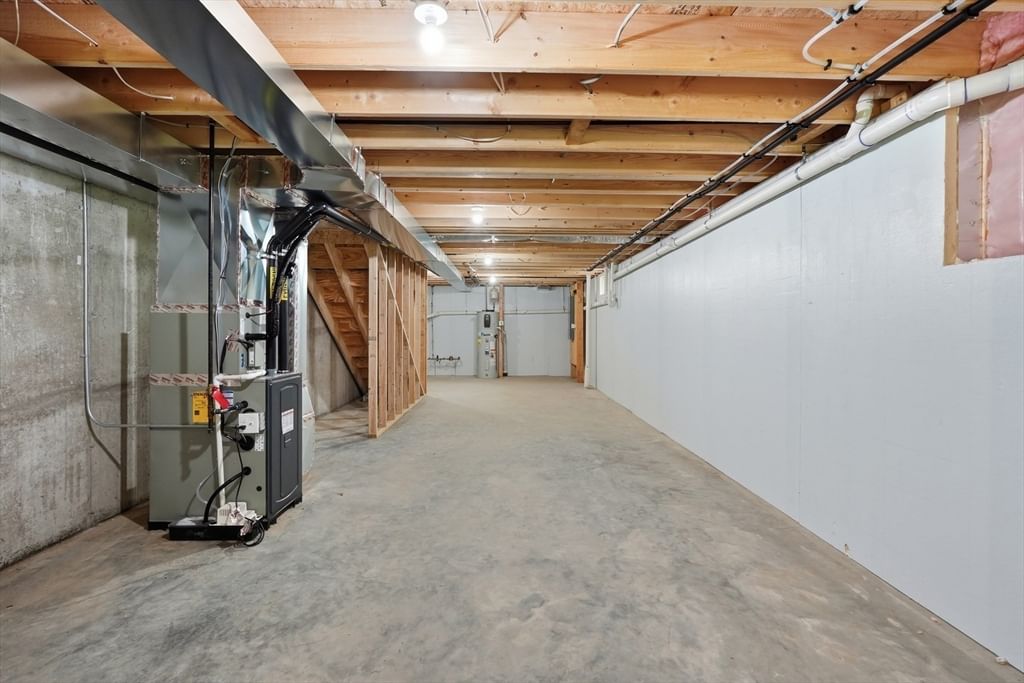 71 Pine St #B Warren — Photo 20 of 34