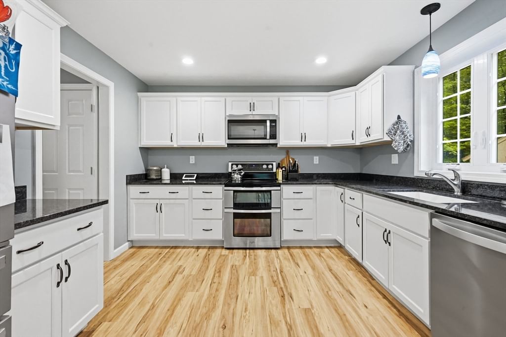 85 Wilson Rd, Belchertown, MA 01007 photo 2