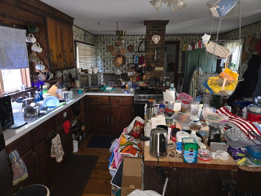 133 Amherst Rd, Pelham, MA 01002 photo 3