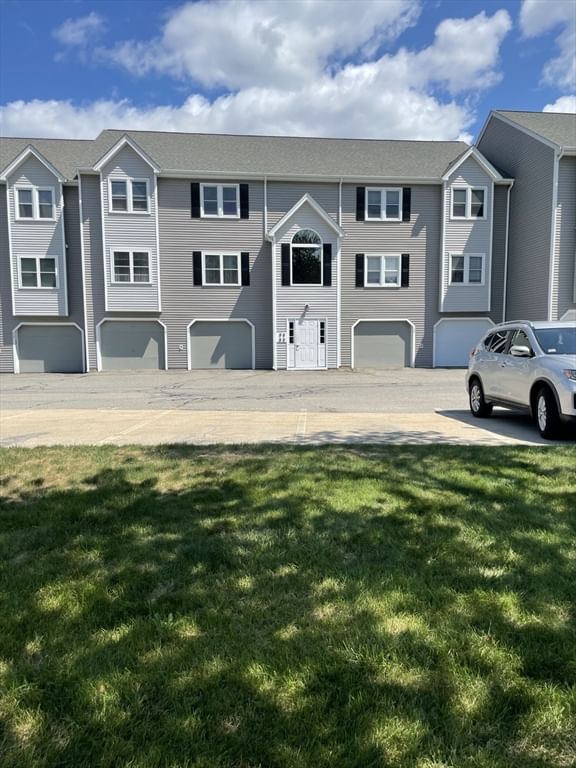 74 Tennis Plaza Road #15 Dracut — Photo 4 of 5