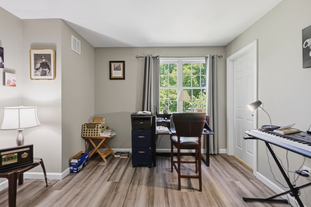 140 Commonwealth Ave #23 North Attleboro — Photo 17 of 39