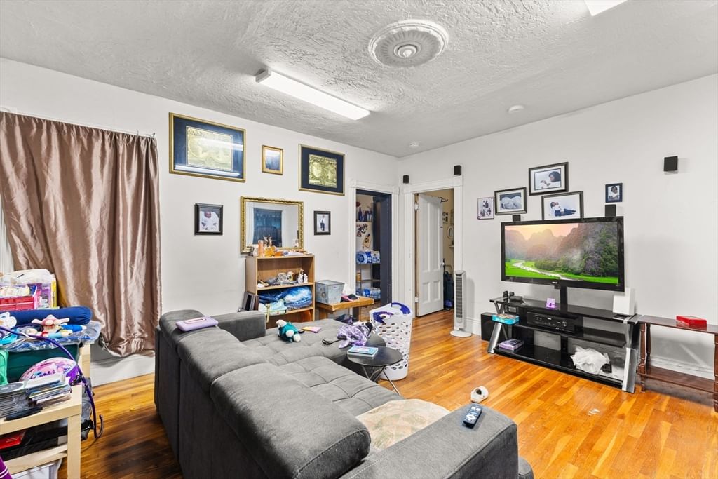 282 Belmont St Brockton — Photo 10 of 32