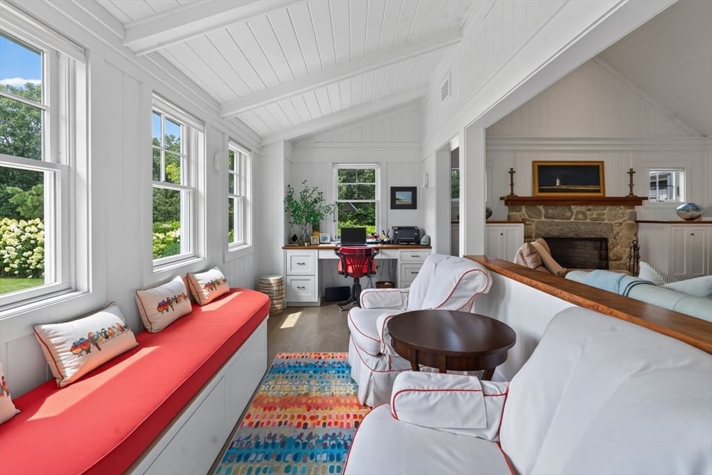 149 Litchfield Road Edgartown — Photo 12 of 41