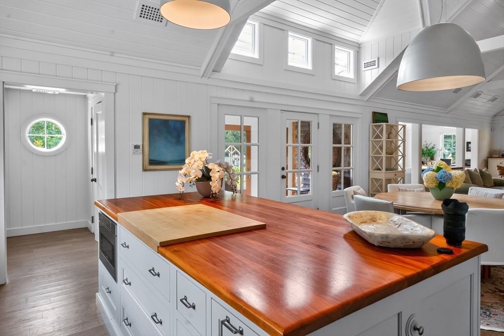 149 Litchfield Road Edgartown — Photo 6 of 41