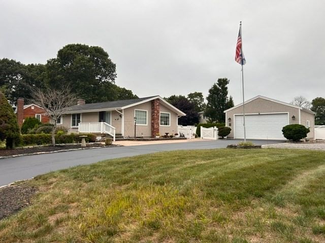 6 Robinhood Rd Wareham — Photo 2 of 40