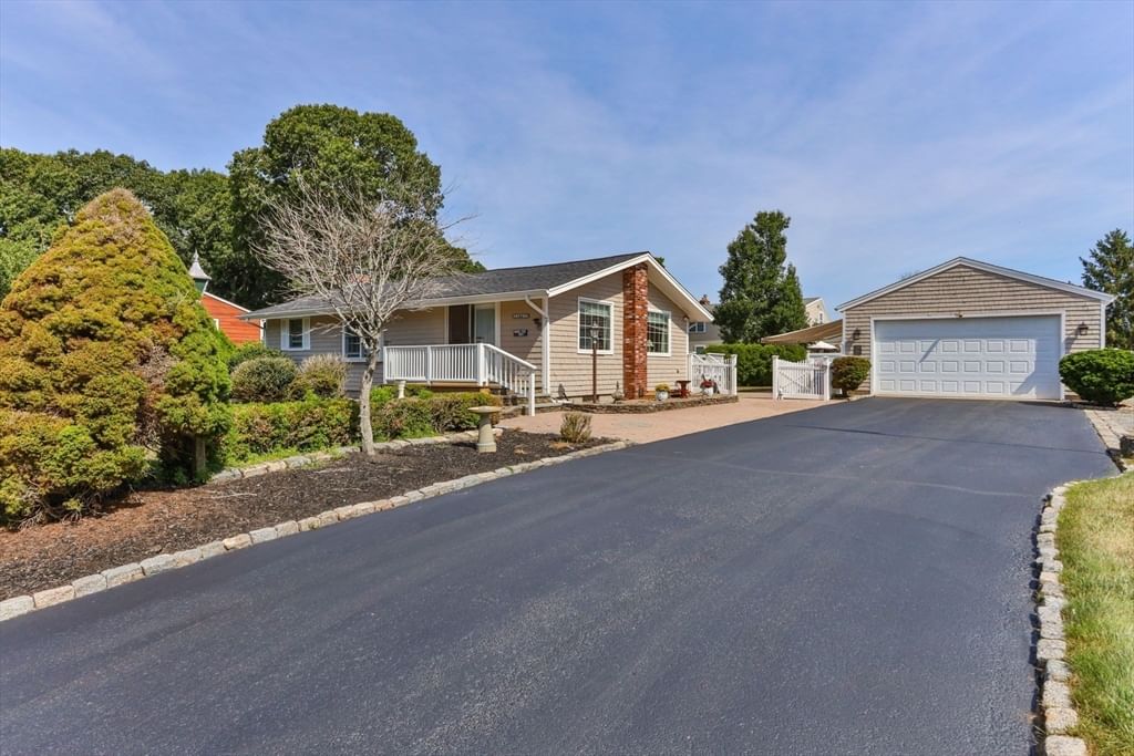 6 Robinhood Rd Wareham — Photo 4 of 40