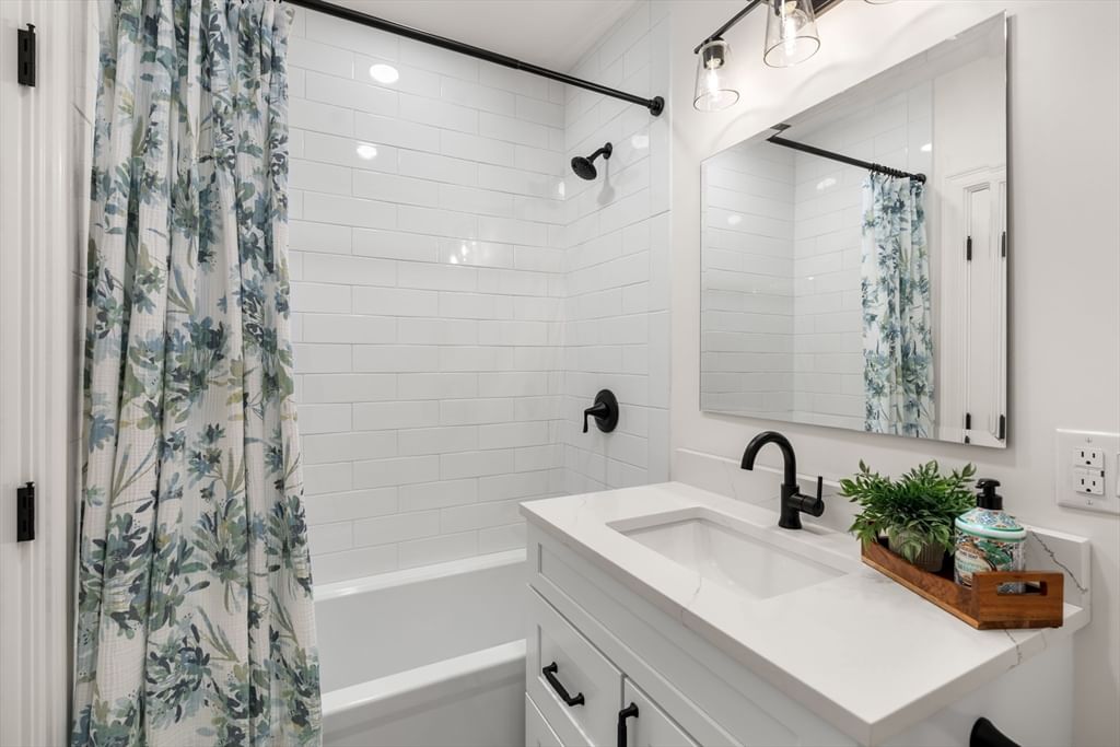 16 Franklin Street #1503 Salem — Photo 14 of 31