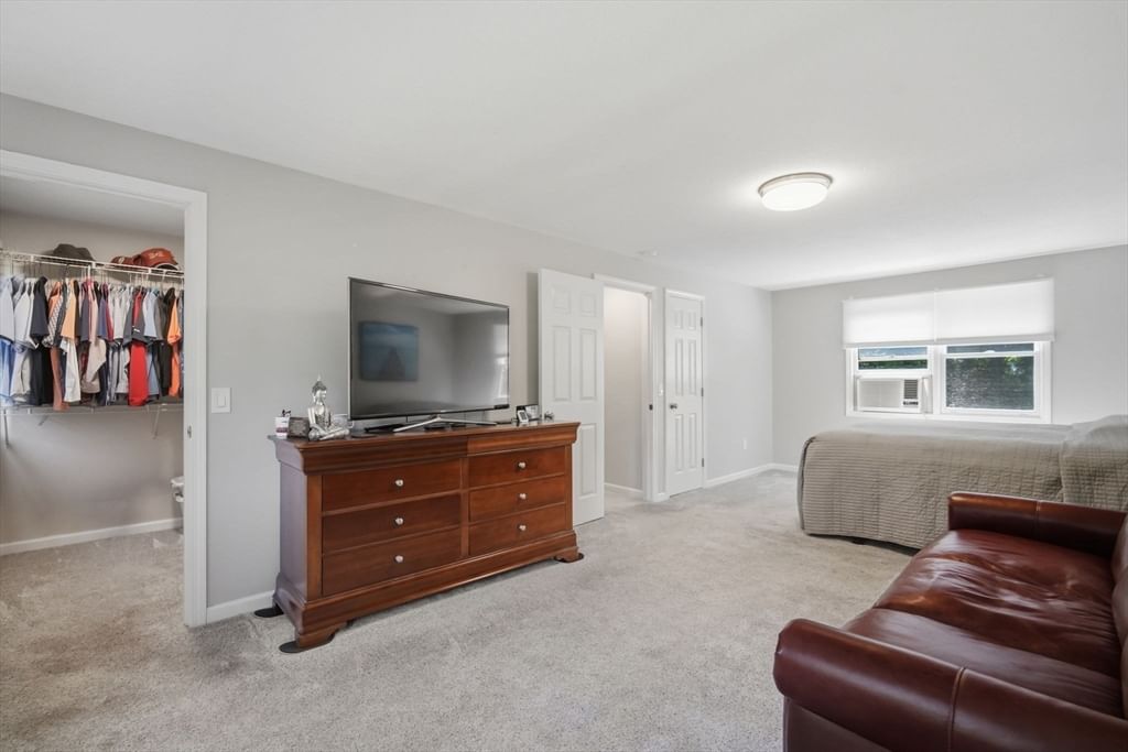 78 Oak Brook Drive East Longmeadow — Photo 26 of 42