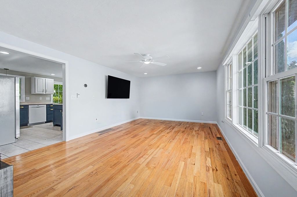 10 Fuller Ave #15 Attleboro — Photo 5 of 34