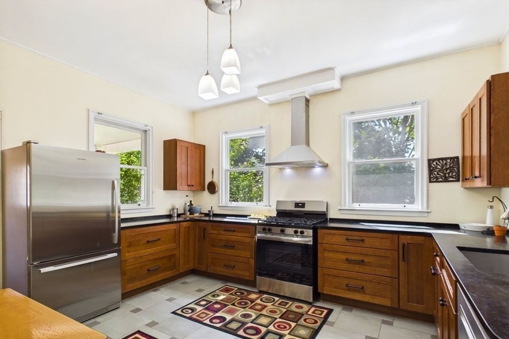26 Woodlawn Street Randolph — Photo 6 of 22