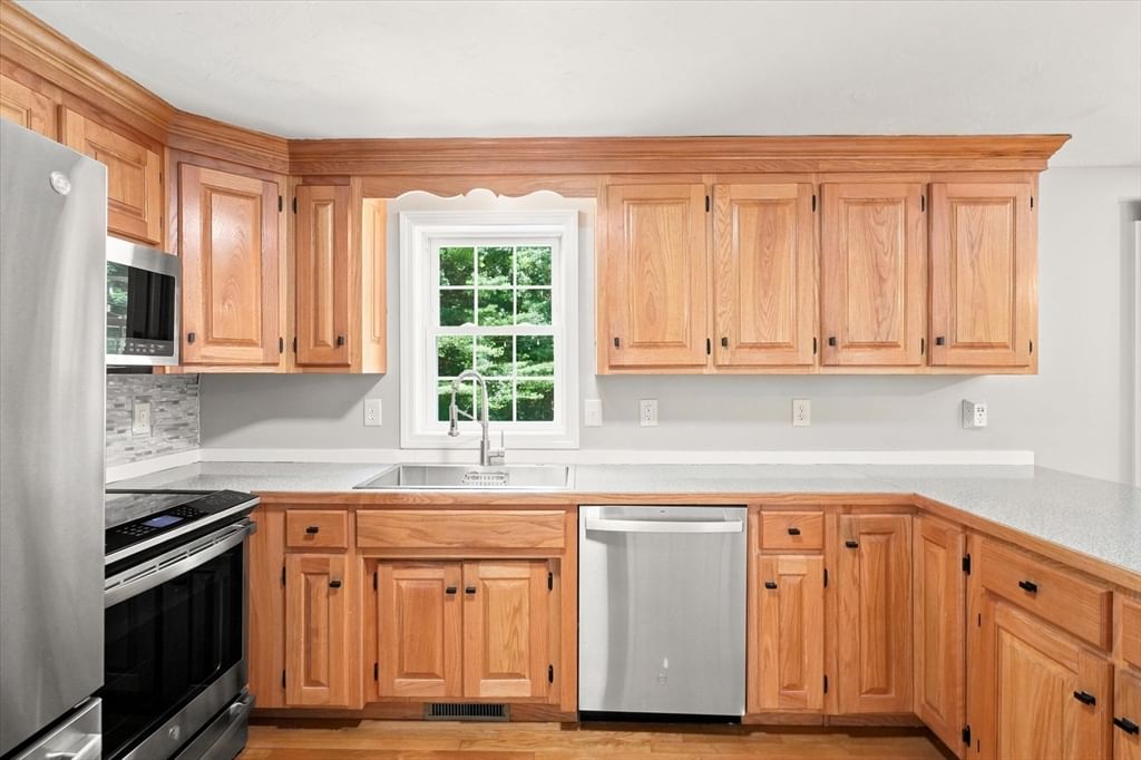 1725 Shirley Rd Lancaster — Photo 4 of 40