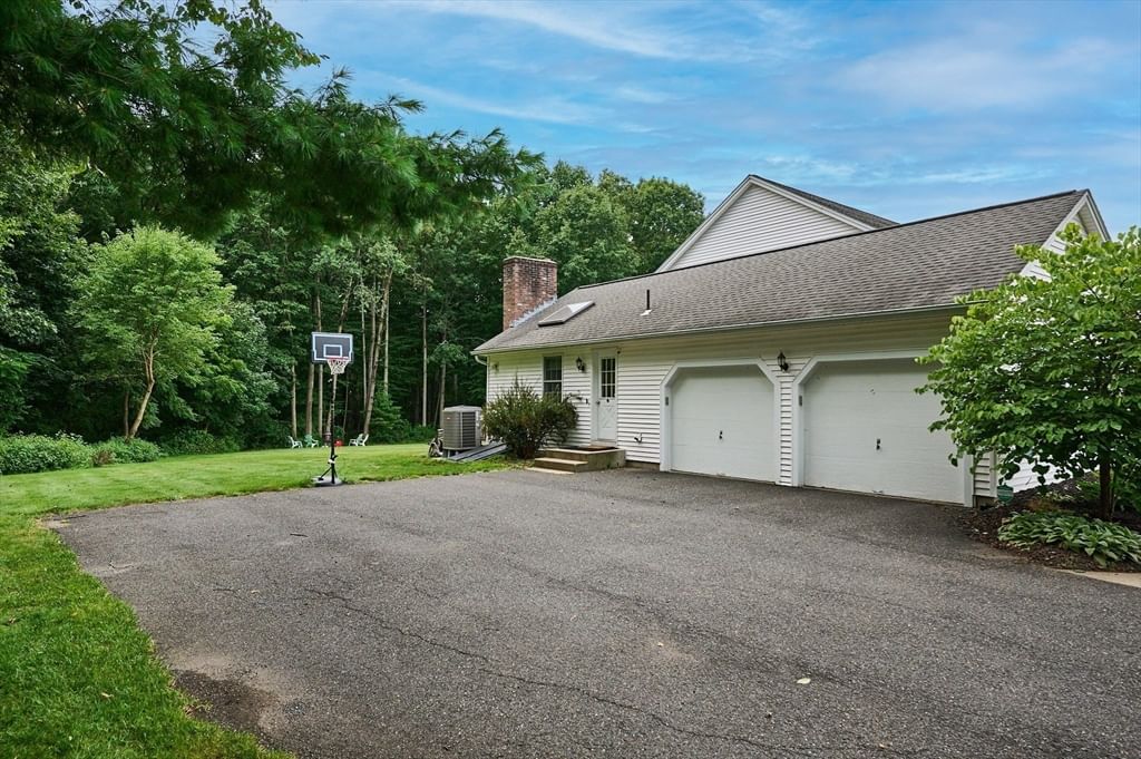 20 Carriage Ln South Hadley — Photo 39 of 39