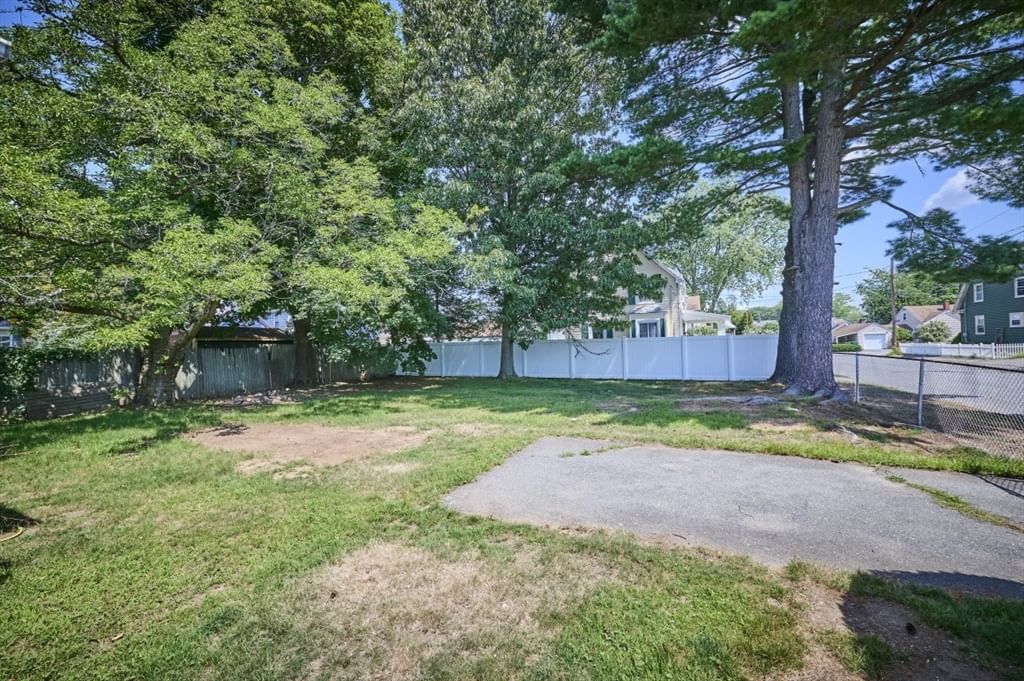 15 Moray St Lynn — Photo 2 of 20