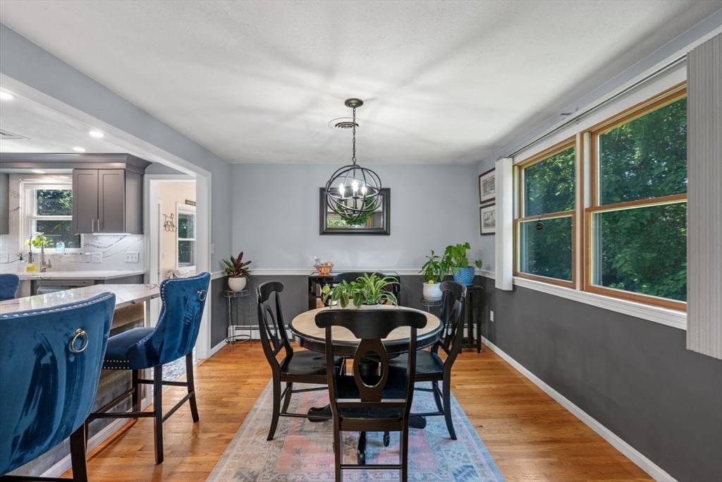 21 Border Rd Reading — Photo 10 of 42