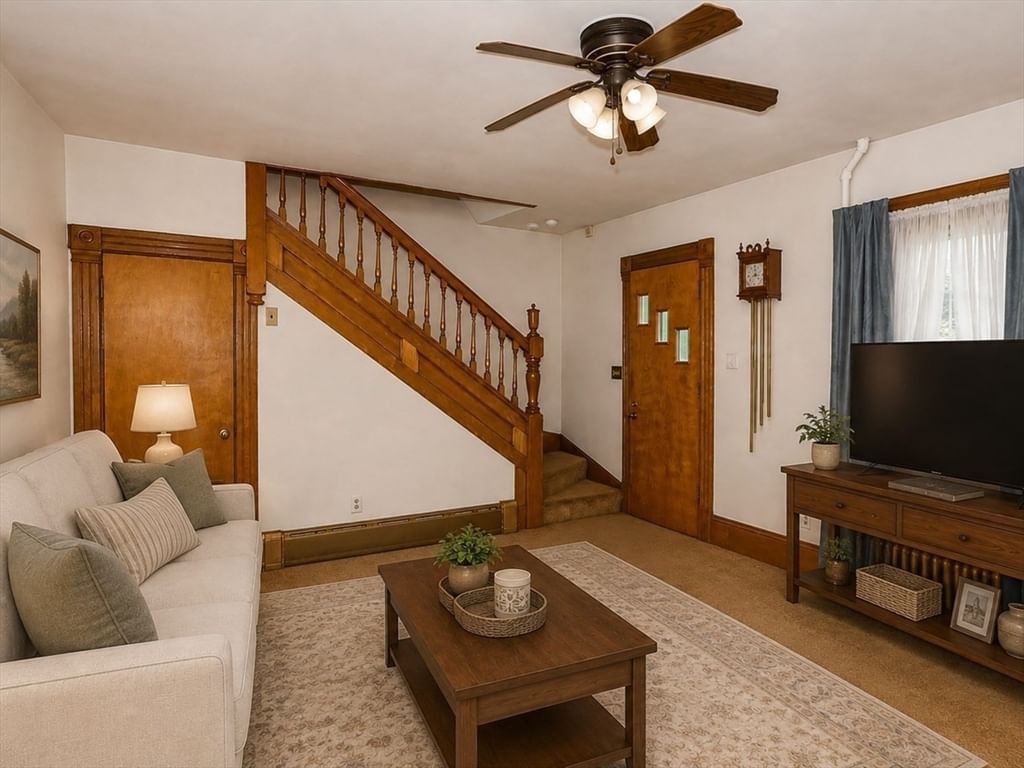 466 East Main Street Chicopee — Photo 19 of 36