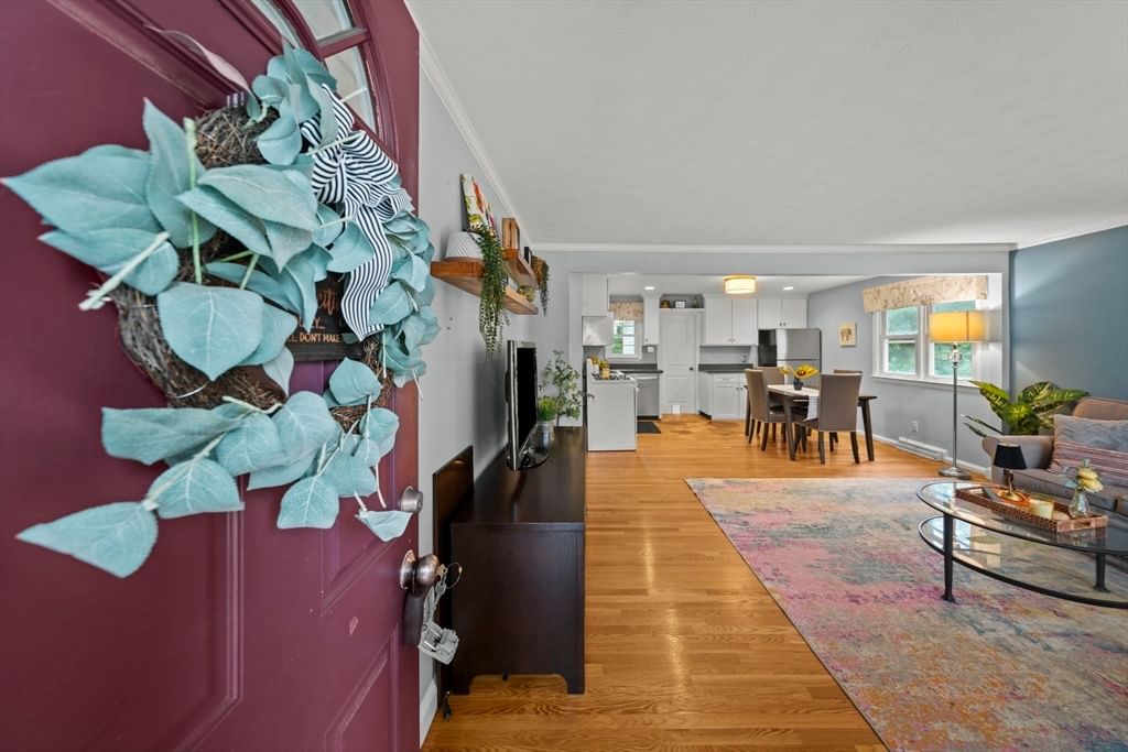 134 Marshall Ave Lowell — Photo 2 of 28