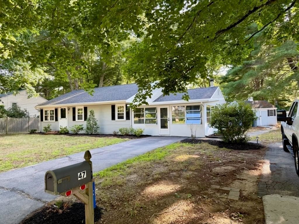 47 Starr Rd Bridgewater — Photo 2 of 22