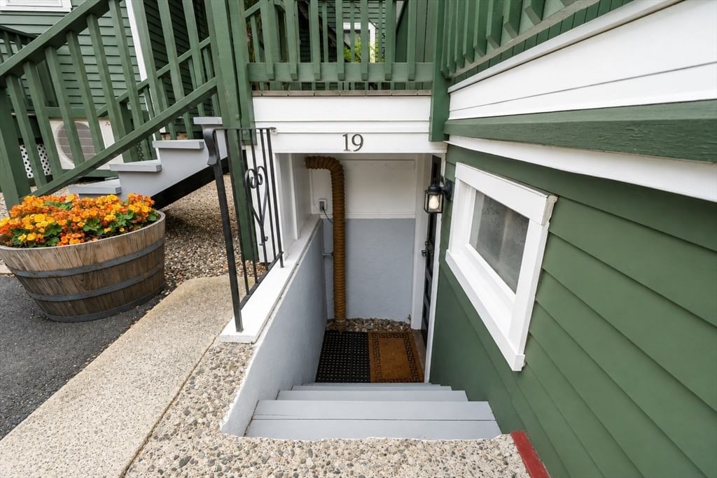 8 Franklin St #19 Marblehead — Photo 20 of 24