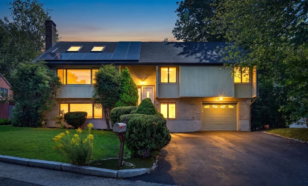 Property at 3 Macone Cir, Stoneham, MA 02180