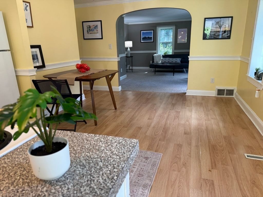 8 Warren Road Auburn — Photo 6 of 25