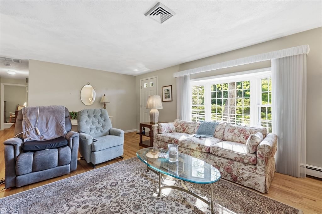 46 4 Seasons Dr Yarmouth — Photo 14 of 41