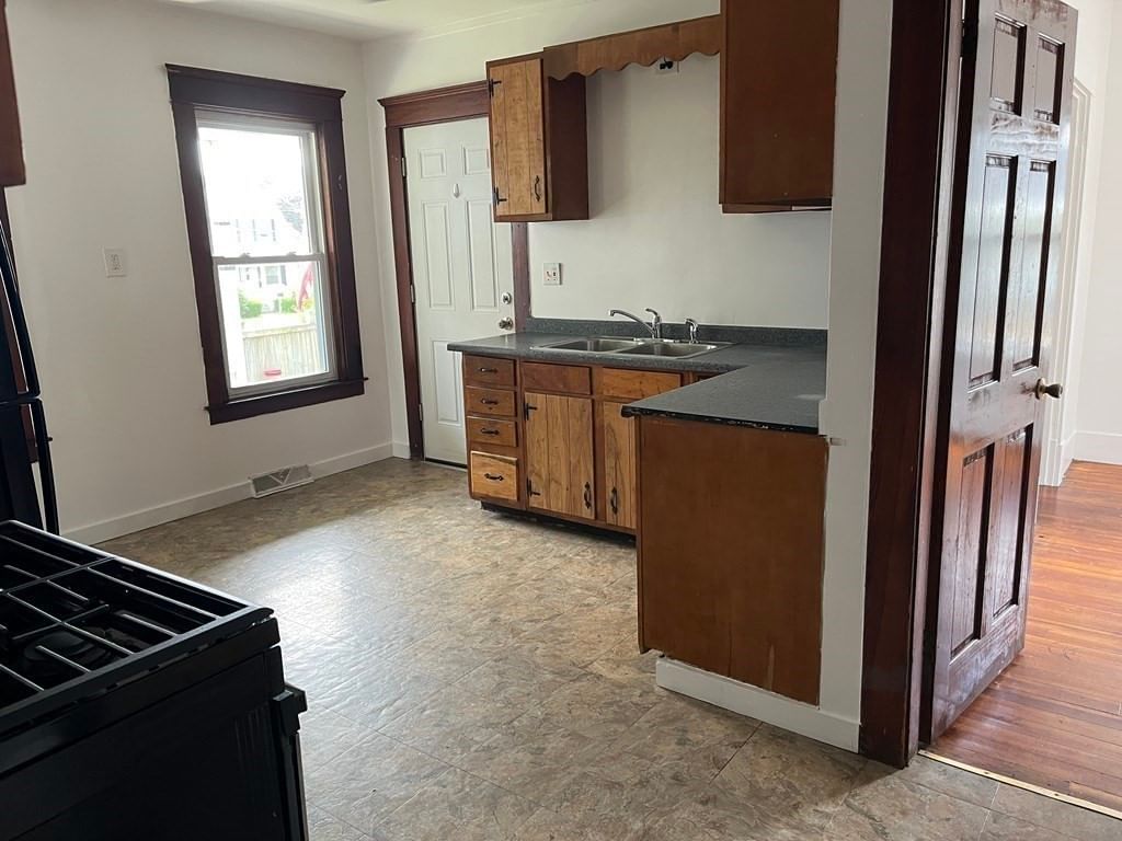 108-110 Conway St Greenfield — Photo 9 of 16