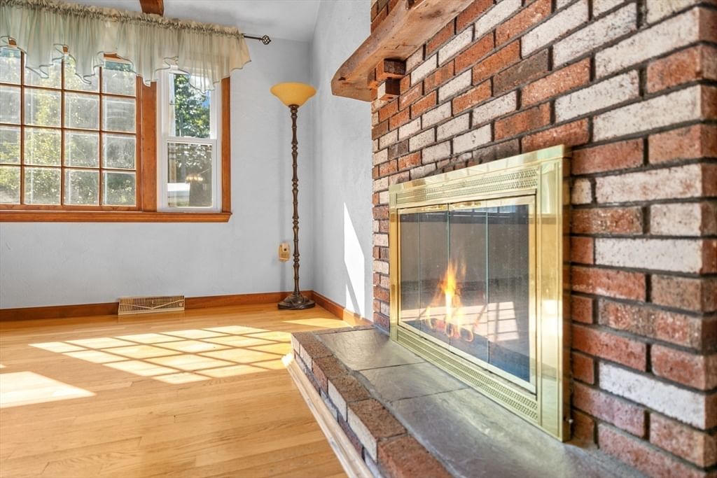 129 Forest St Franklin — Photo 6 of 26