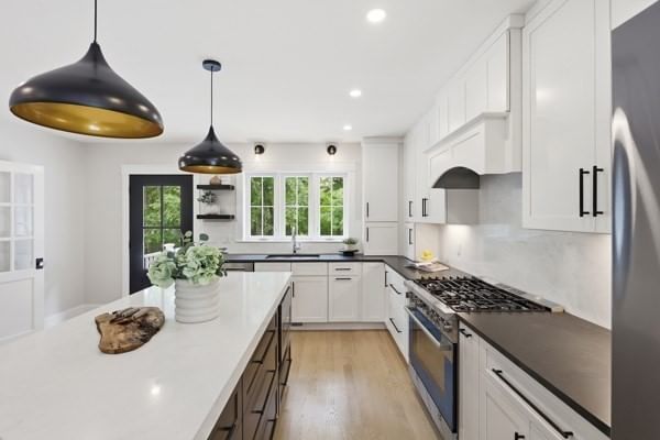 158 Lake St Wilmington — Photo 9 of 32