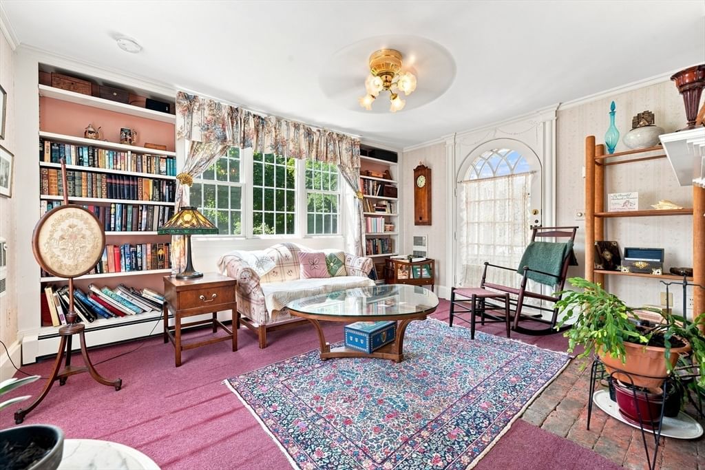 170 Brookfield Rd Warren — Photo 4 of 42