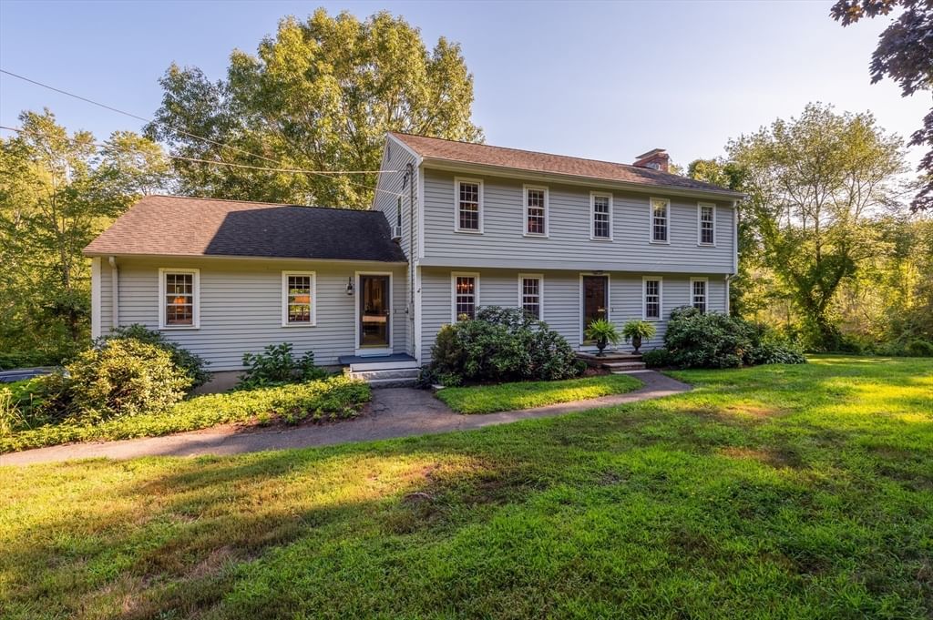 Property at 494 Asbury St, Hamilton, MA 01936