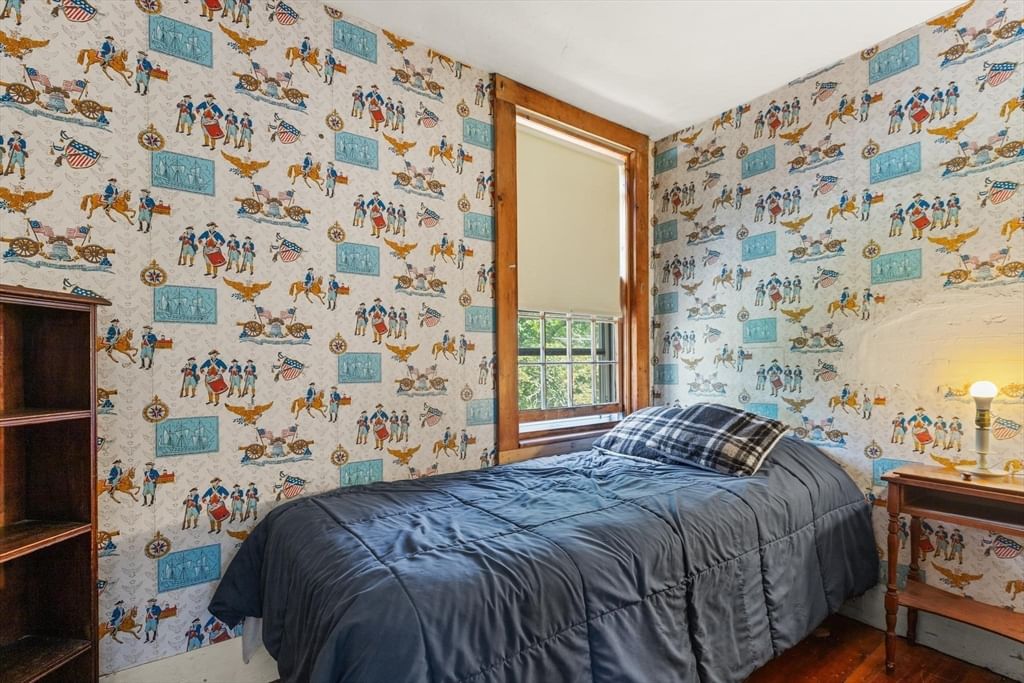 10 Poquanticut Ave Easton — Photo 25 of 42