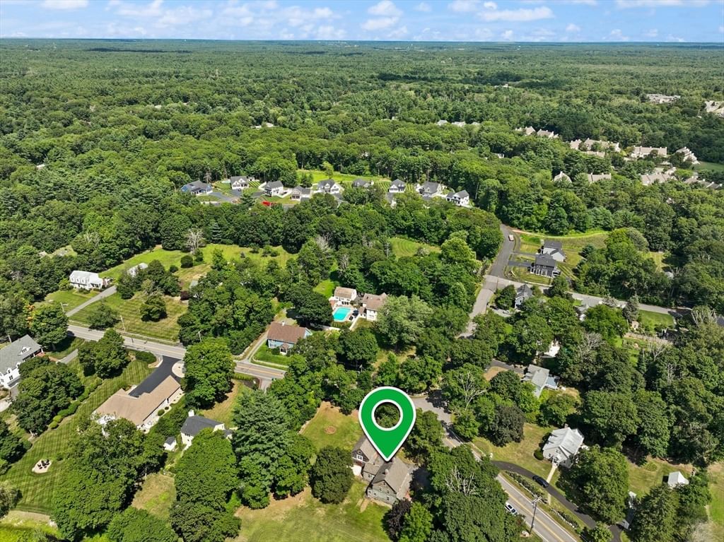 10 Poquanticut Ave Easton — Photo 40 of 42