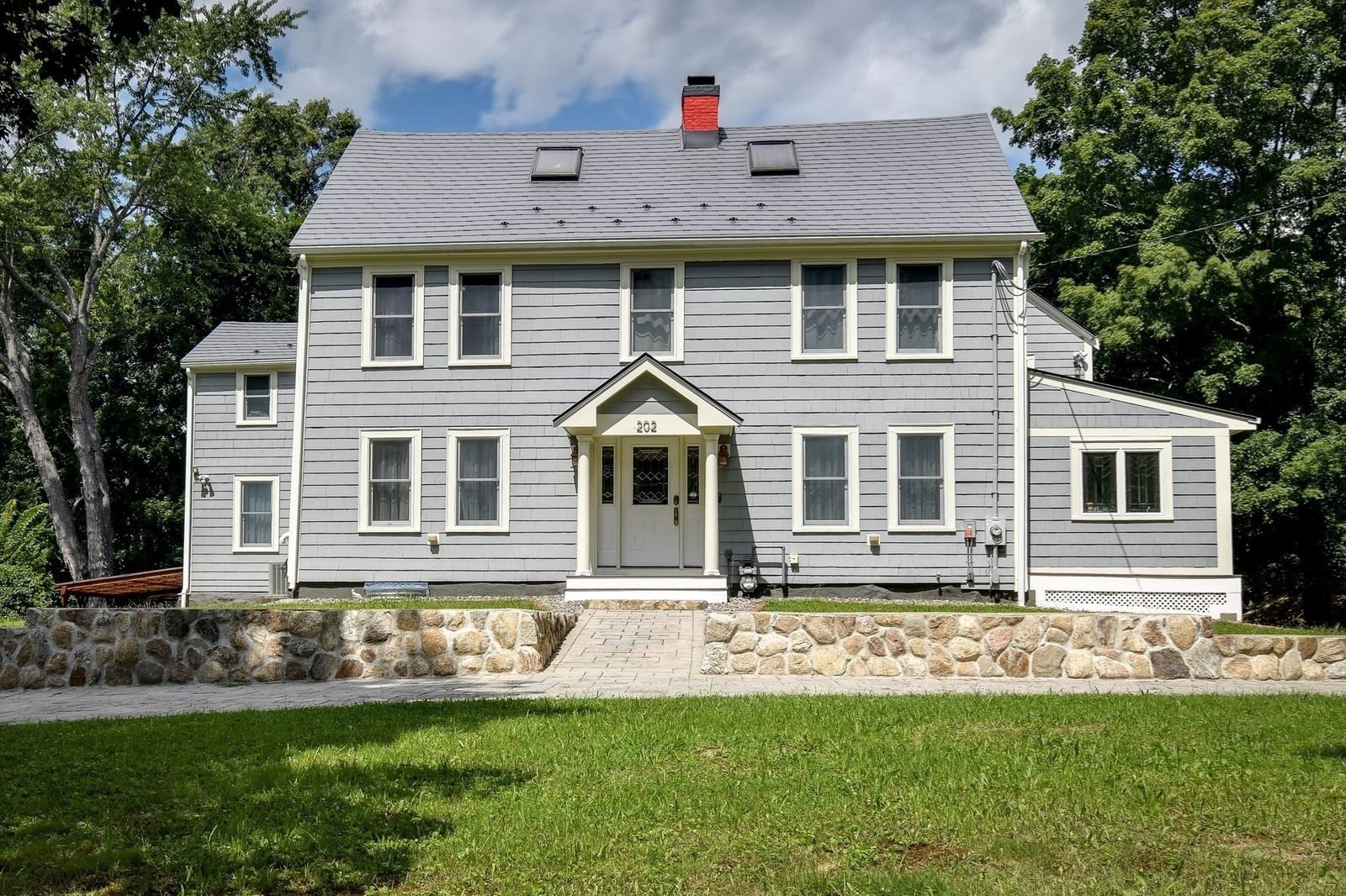 202 Boston Post Rd Wayland — Photo 3 of 38