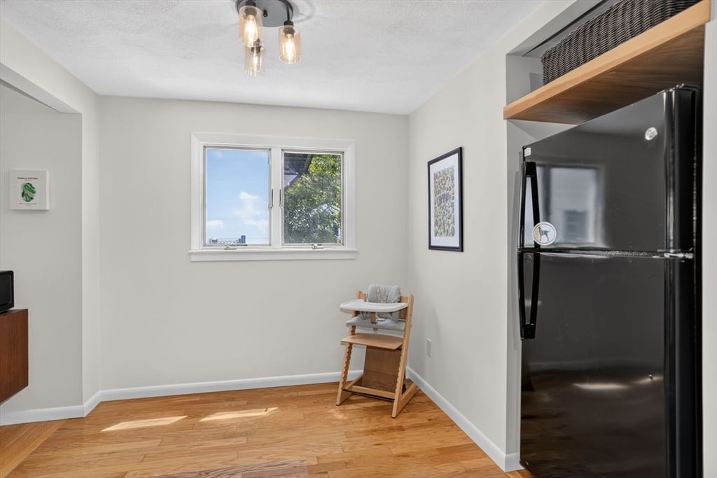 20 Ledgewood Dr Burlington — Photo 12 of 34