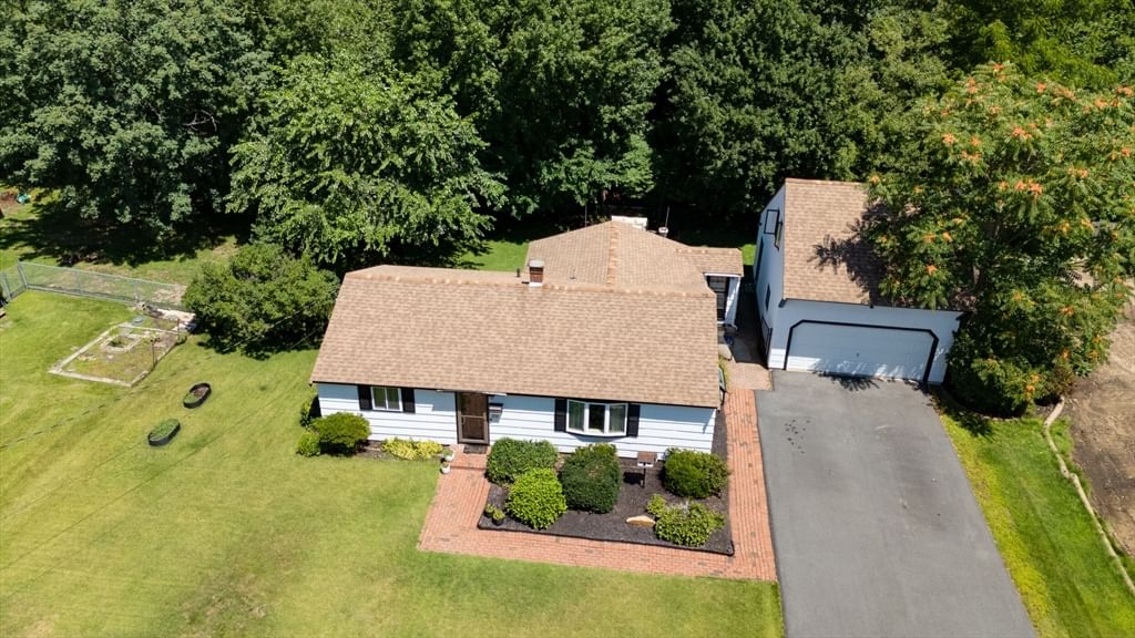 20 Ledgewood Dr Burlington — Photo 31 of 34